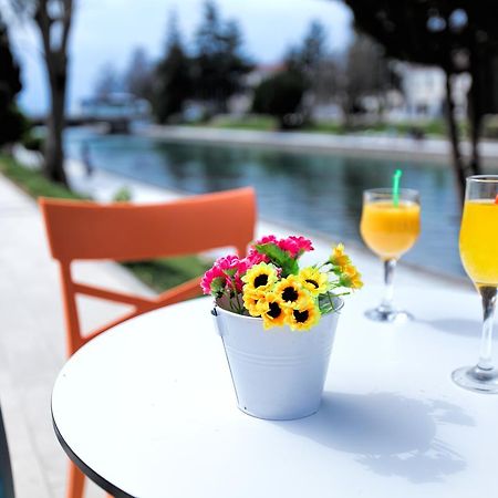 Art Theatre Caffe Hotel Struga Esterno foto