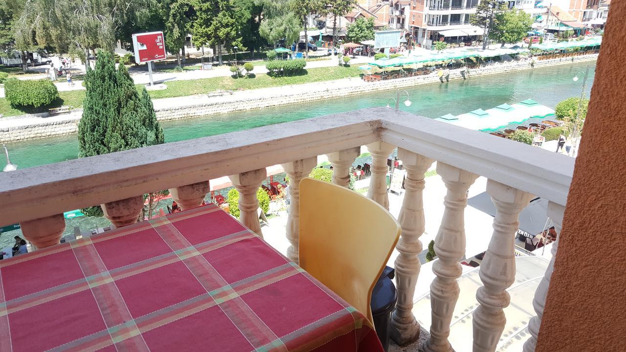 Art Theatre Caffe Hotel Struga Esterno foto