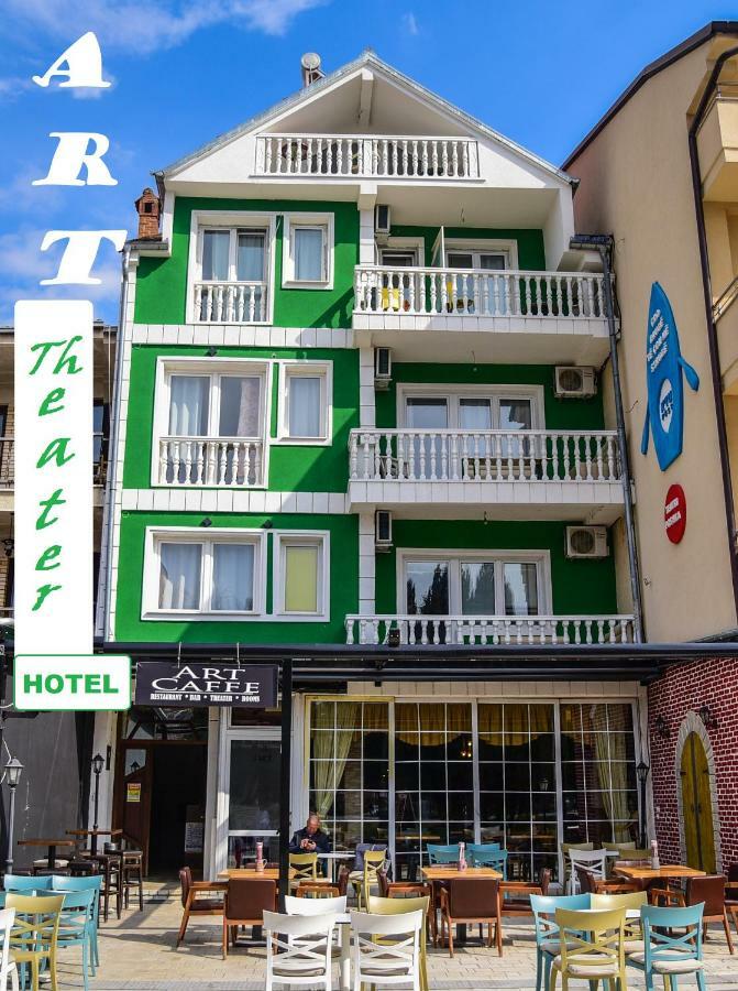 Art Theatre Caffe Hotel Struga Esterno foto